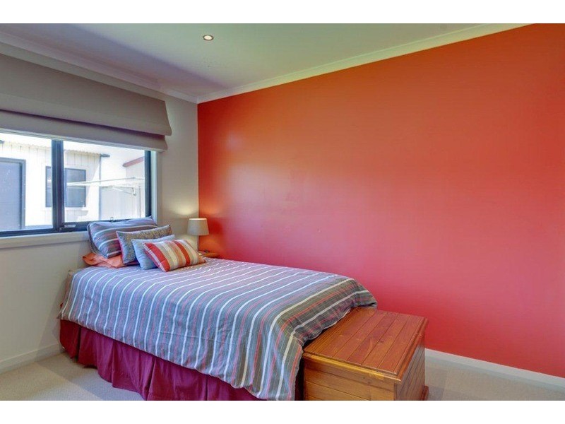 8 Maxwell  Crescent, Sanctuary Point NSW 2540