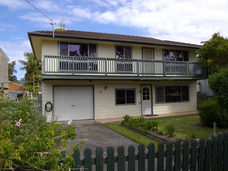 70 Prentice Avenue, Old Erowal Bay NSW 2540