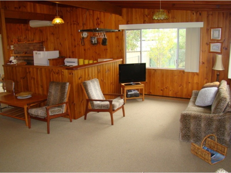 41 St Georges  Road, St Georges Basin NSW 2540