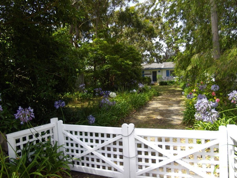 196 Elizabeth  Drive, Vincentia NSW 2540