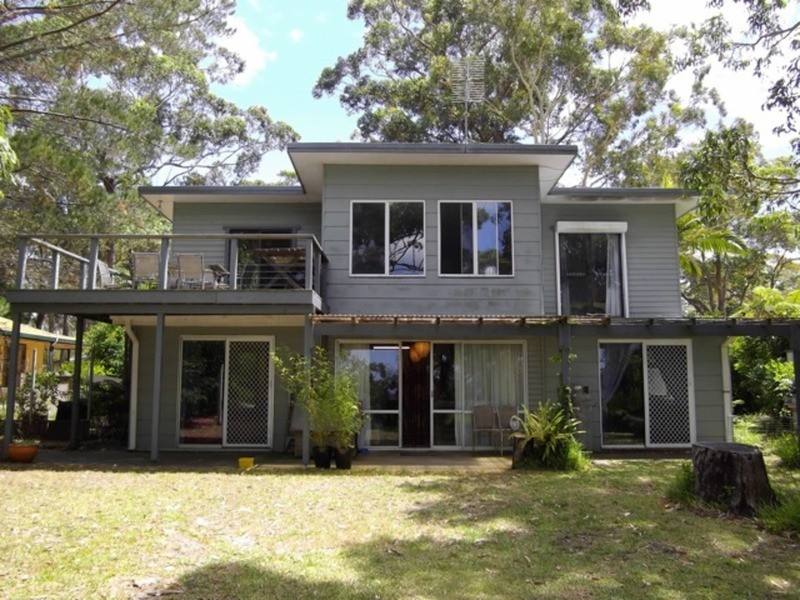 106 Greville  Avenue, Sanctuary Point NSW 2540