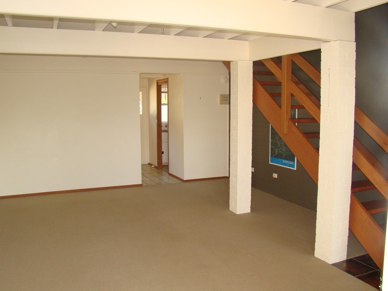 2/2 Caroline Street, Vincentia NSW 2540