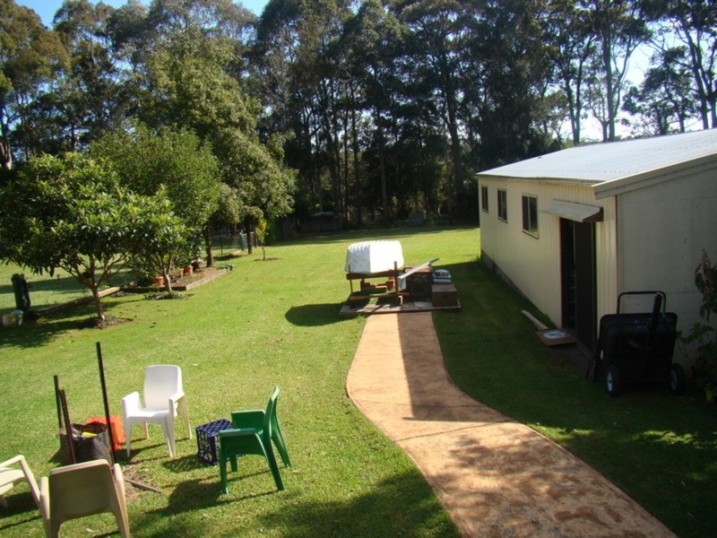 31 Streamside Street, Woollamia NSW 2540