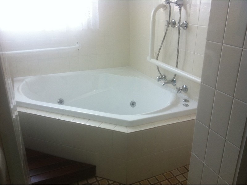 10 Avro  Avenue, Sanctuary Point NSW 2540