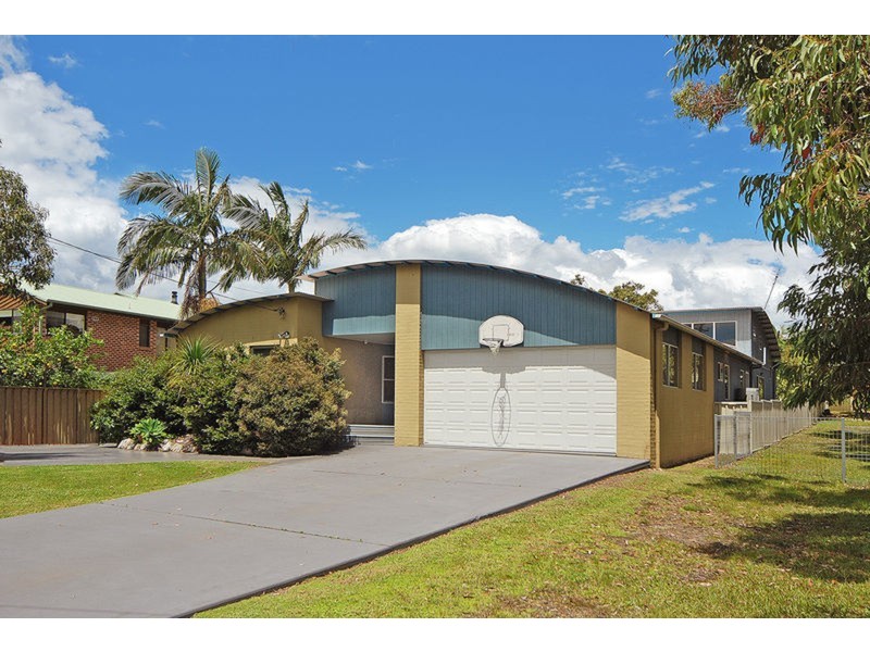 16 Saumarez Street, Vincentia NSW 2540