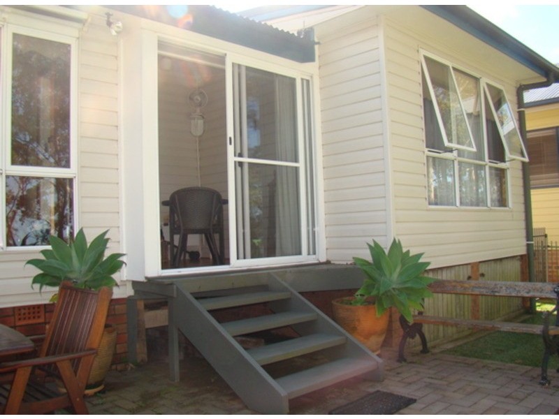 13 Walmer  Avenue, Sanctuary Point NSW 2540