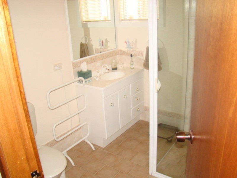 13 Walmer  Avenue, Sanctuary Point NSW 2540