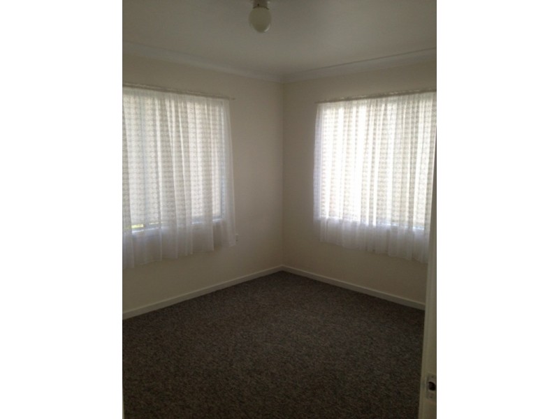 25 Tallyan Point Road, Basin View NSW 2540