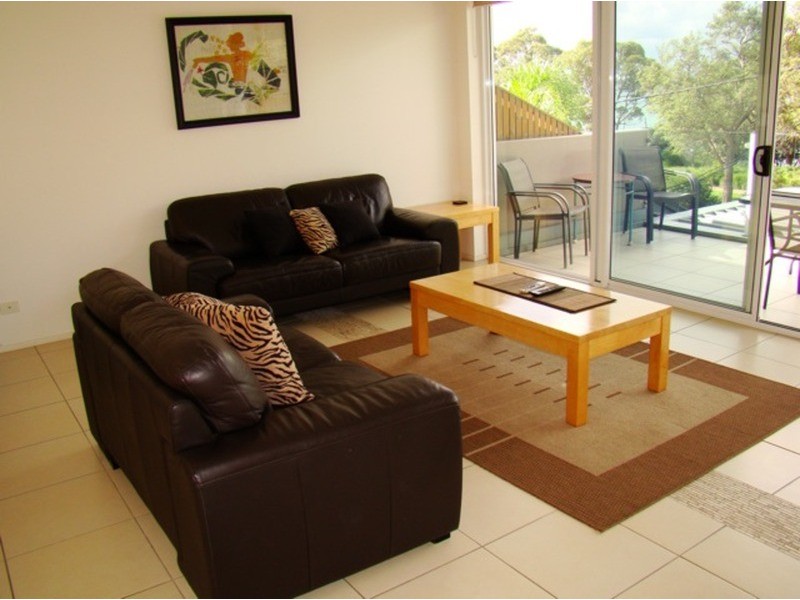 4/13 Hawke  Street, Huskisson NSW 2540