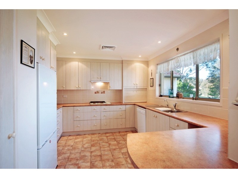 9 Kevin Crescent, St Georges Basin NSW 2540