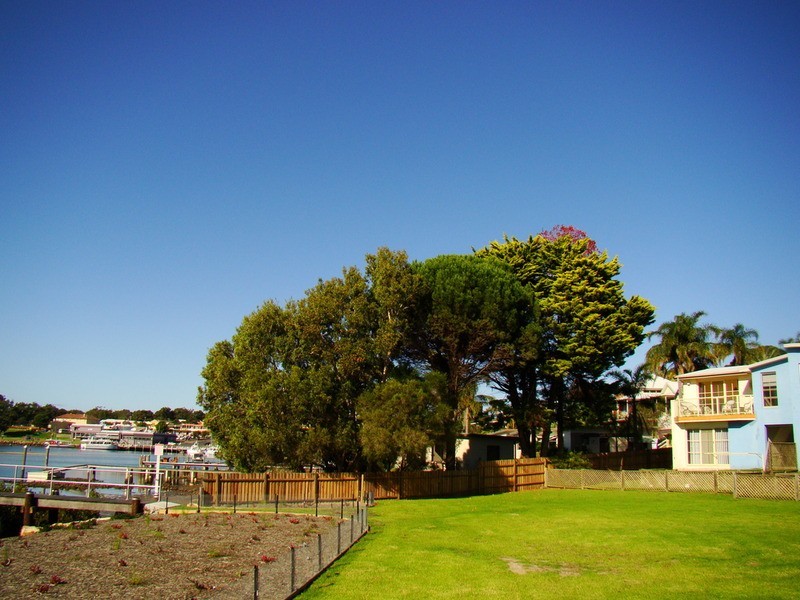 1/15 Wood  Crescent, Huskisson NSW 2540