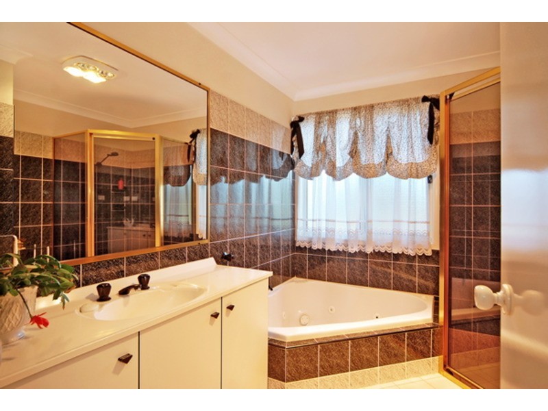 29 Claylands  Drive, St Georges Basin NSW 2540