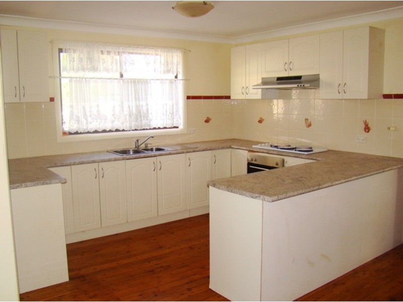 9 Truscott Avenue, Sanctuary Point NSW 2540