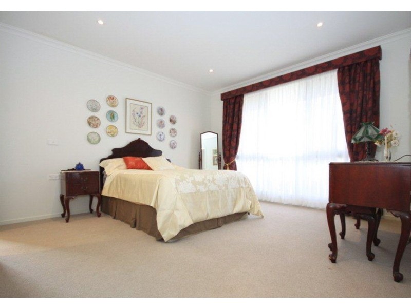 11 Merimbula Street, Worrowing Heights NSW 2540