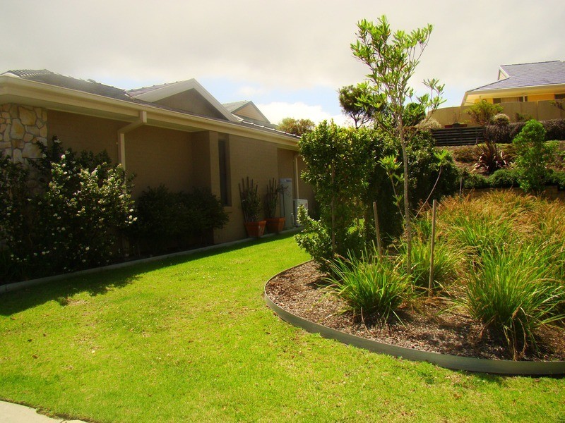 11 Merimbula Street, Worrowing Heights NSW 2540