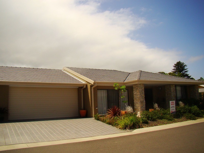11 Merimbula Street, Worrowing Heights NSW 2540