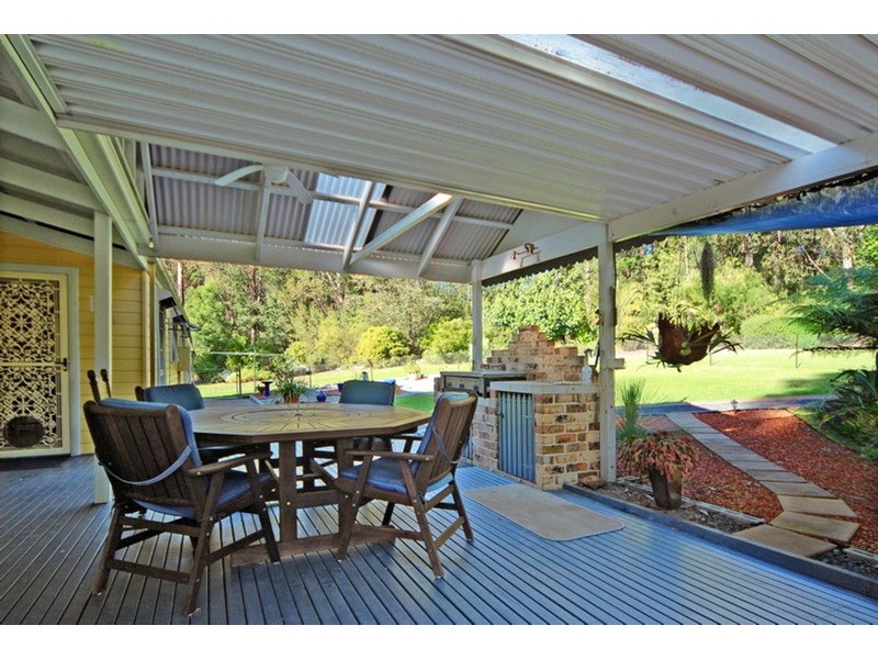 14 McArthur Drive, Falls Creek NSW 2540