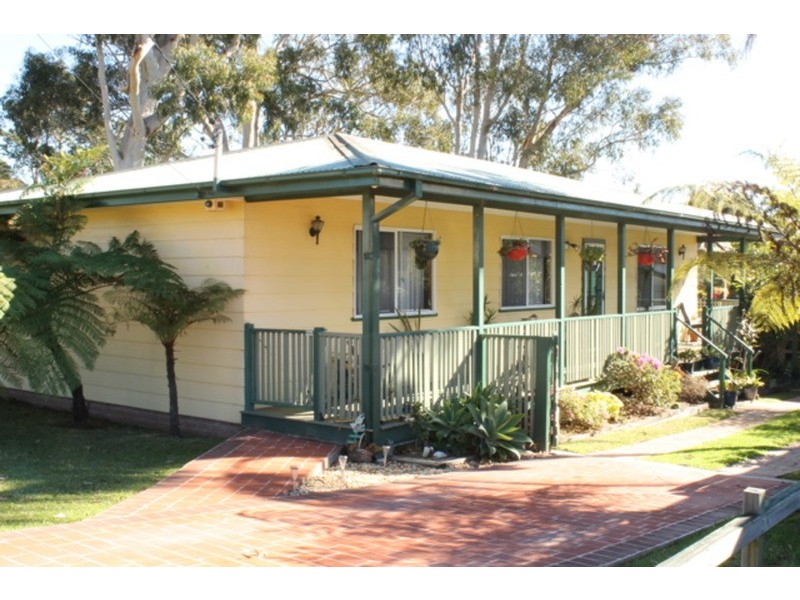 9  Gibson  Crescent, Sanctuary Point NSW 2540