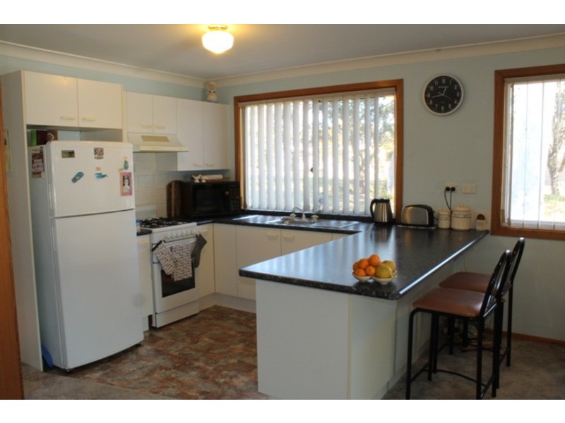 9  Gibson  Crescent, Sanctuary Point NSW 2540