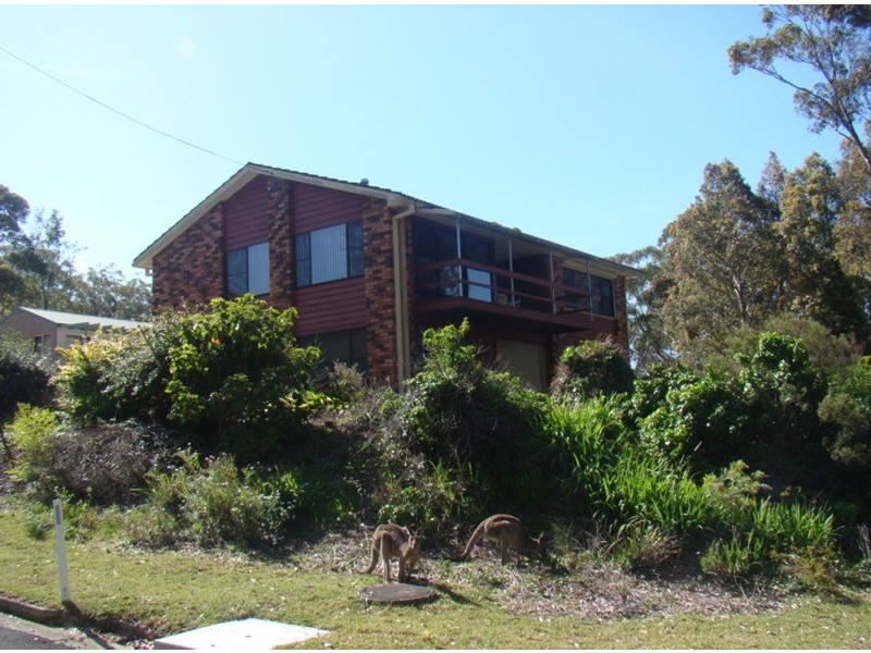 15 Boathaven Avenue, Basin View NSW 2540