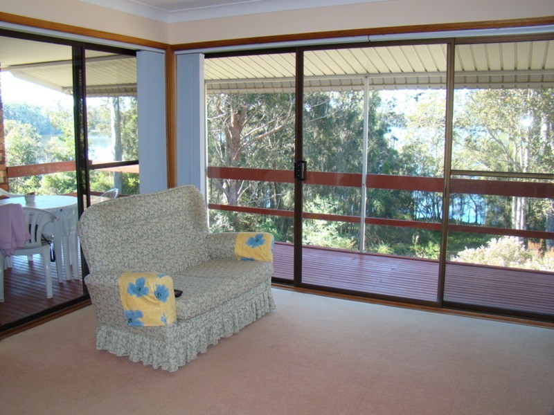 15 Boathaven Avenue, Basin View NSW 2540
