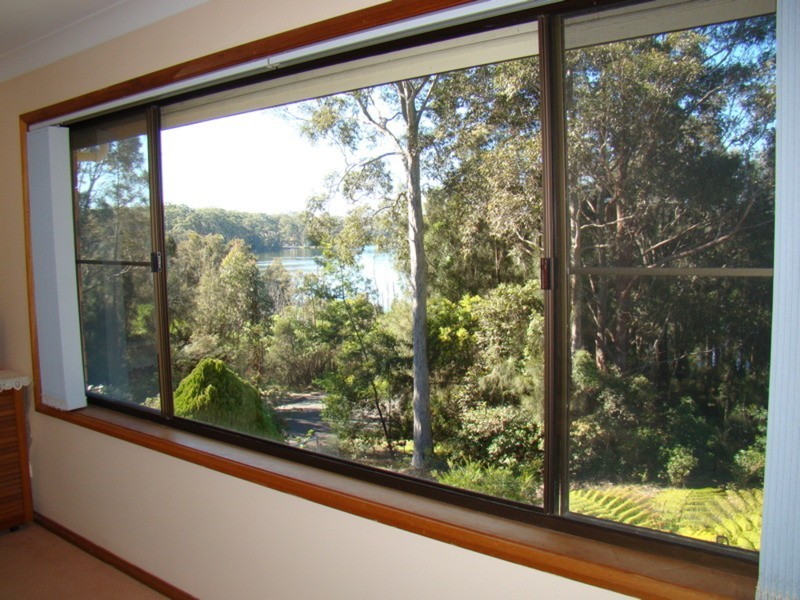 15 Boathaven Avenue, Basin View NSW 2540