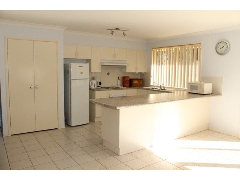 203 Greville  Avenue, Sanctuary Point NSW 2540