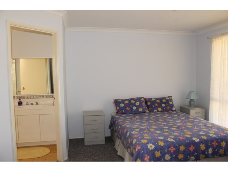 203 Greville  Avenue, Sanctuary Point NSW 2540