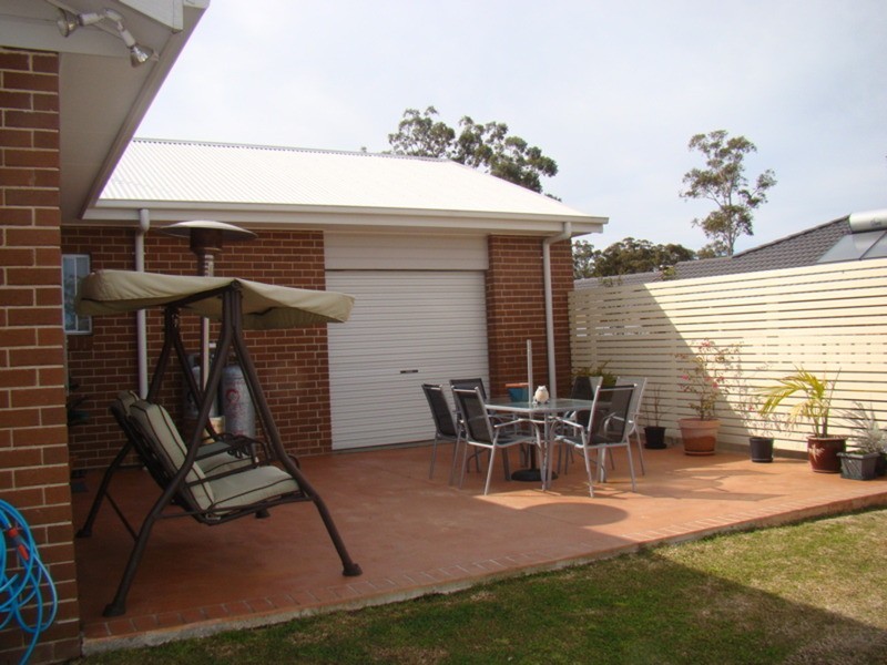 1/86 Vost  Drive, Sanctuary Point NSW 2540