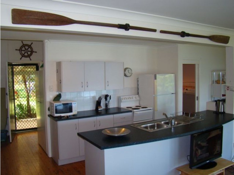 3 Walmer Avenue, Sanctuary Point NSW 2540