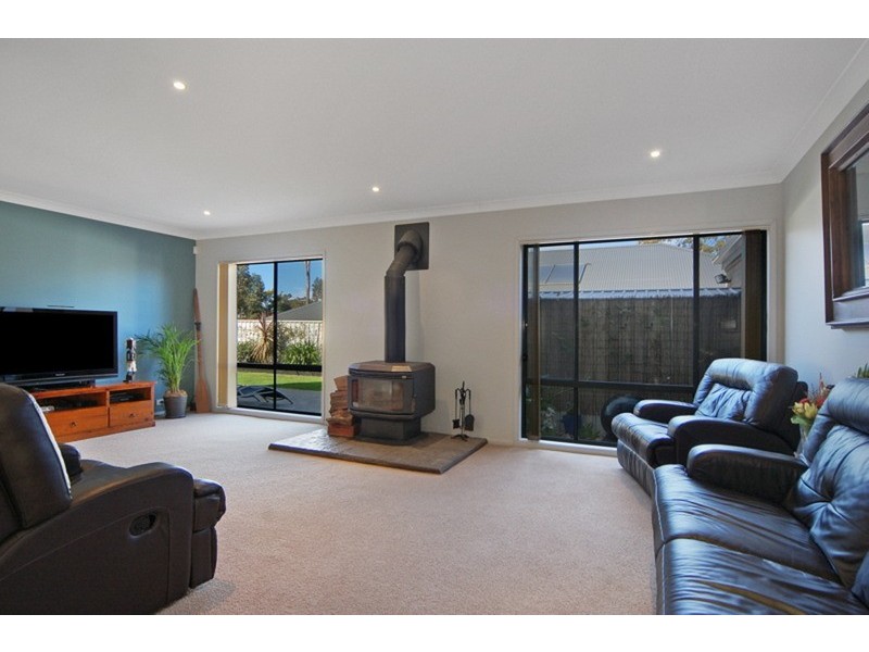 11 Hogbin  Crescent, Sanctuary Point NSW 2540