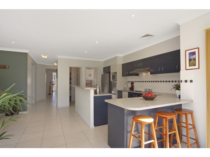 11 Hogbin  Crescent, Sanctuary Point NSW 2540