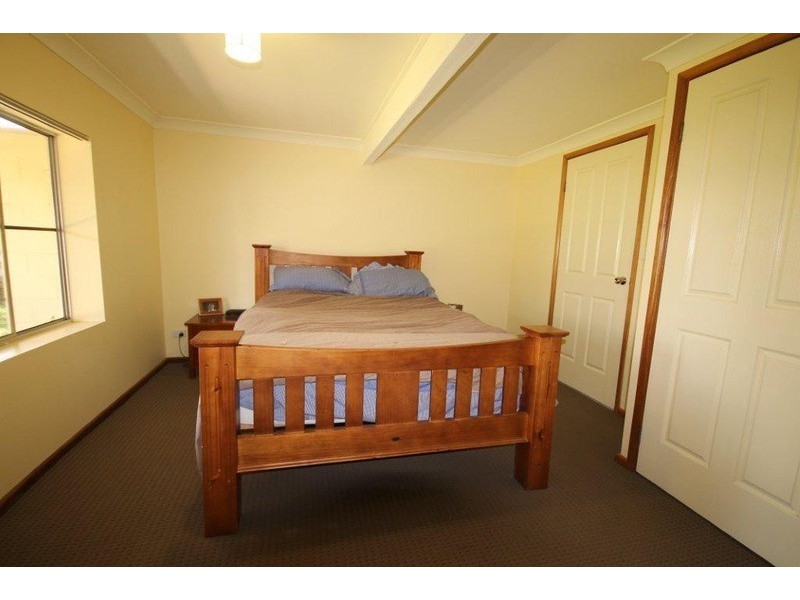 12  Second  Avenue, Erowal Bay NSW 2540