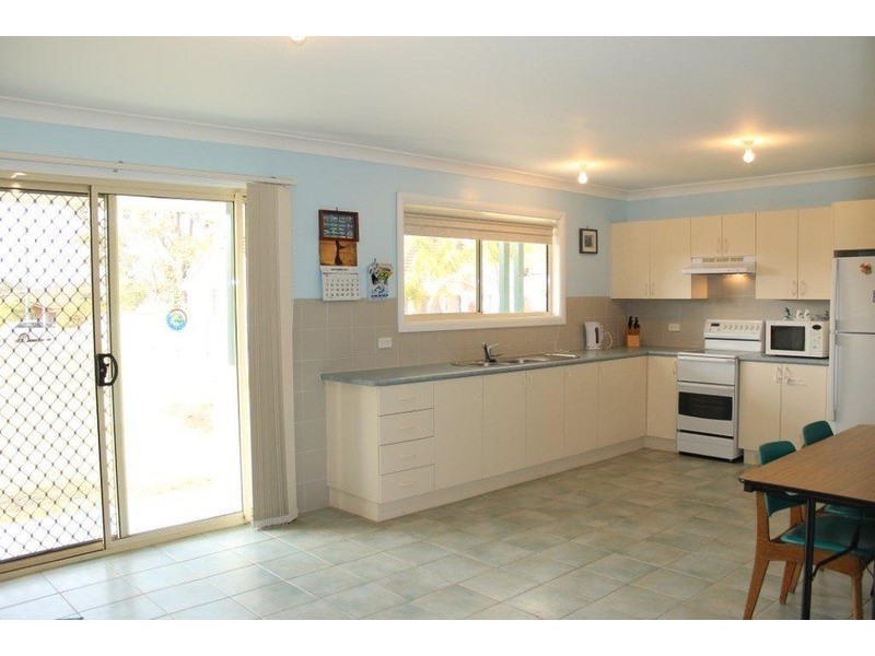 72  Leumeah  Street, Sanctuary Point NSW 2540