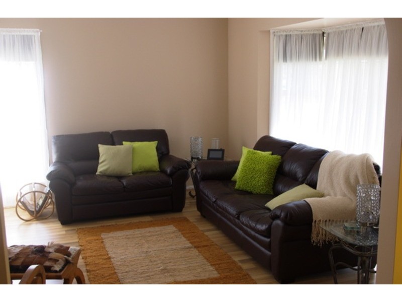 2 Dunisla Street, Sanctuary Point NSW 2540