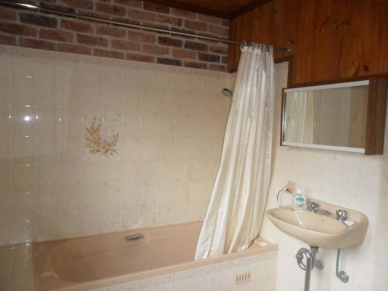 3 Seasongood Road, Woollamia NSW 2540