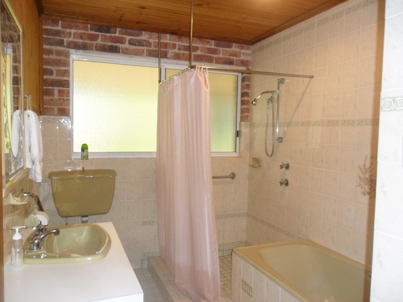 3 Seasongood Road, Woollamia NSW 2540