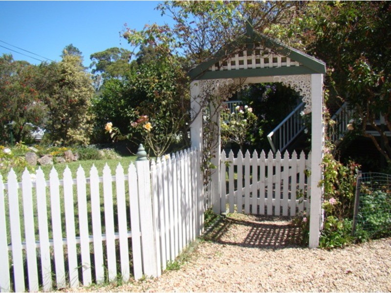 141  Macleans Point  Road, Sanctuary Point NSW 2540