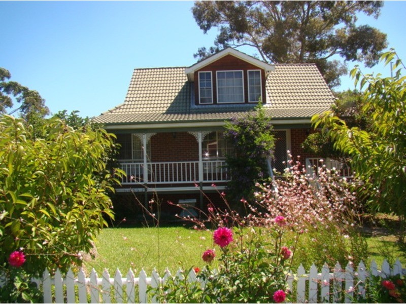 141  Macleans Point  Road, Sanctuary Point NSW 2540