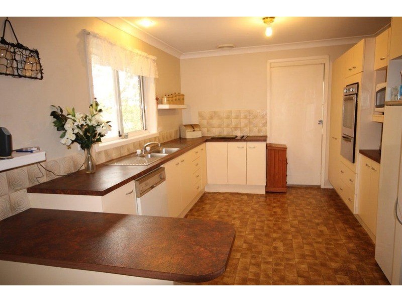 2 Truscott  Avenue, Sanctuary Point NSW 2540