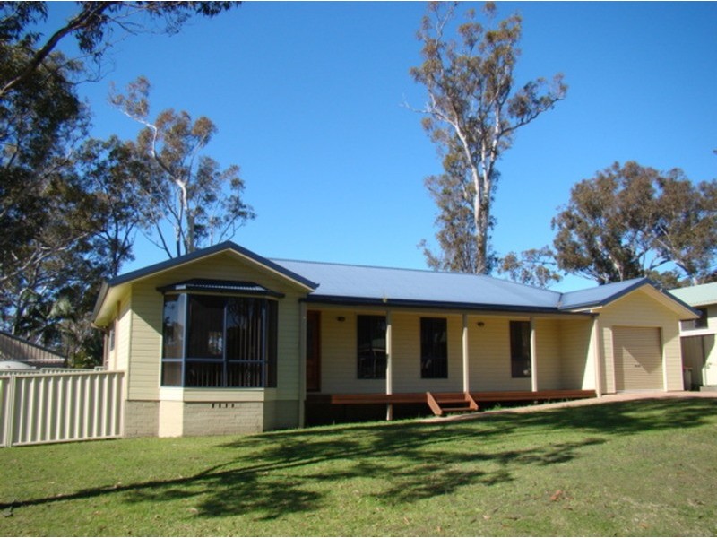 16 Mathie  Street, Basin View NSW 2540