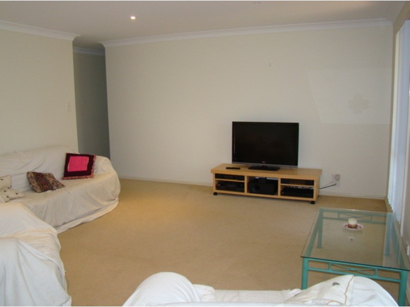 16 Mathie  Street, Basin View NSW 2540