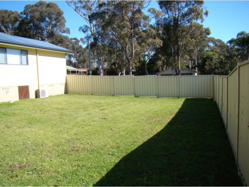 16 Mathie  Street, Basin View NSW 2540