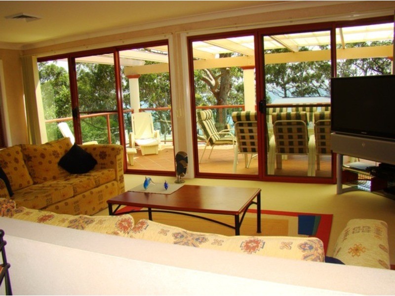 282 Elizabeth Drive, Vincentia NSW 2540