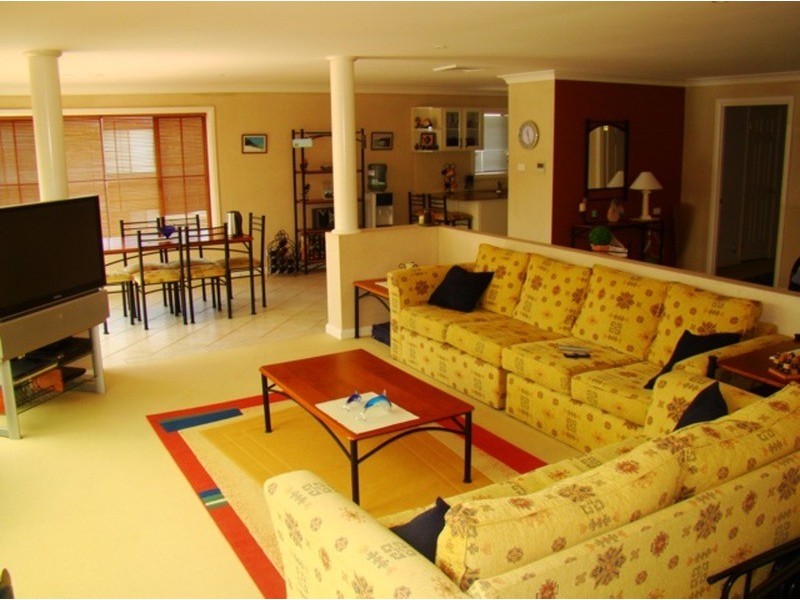 282 Elizabeth Drive, Vincentia NSW 2540