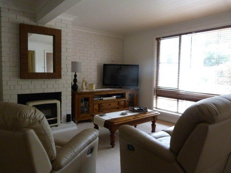 17 Mernie  Street, Old Erowal Bay NSW 2540