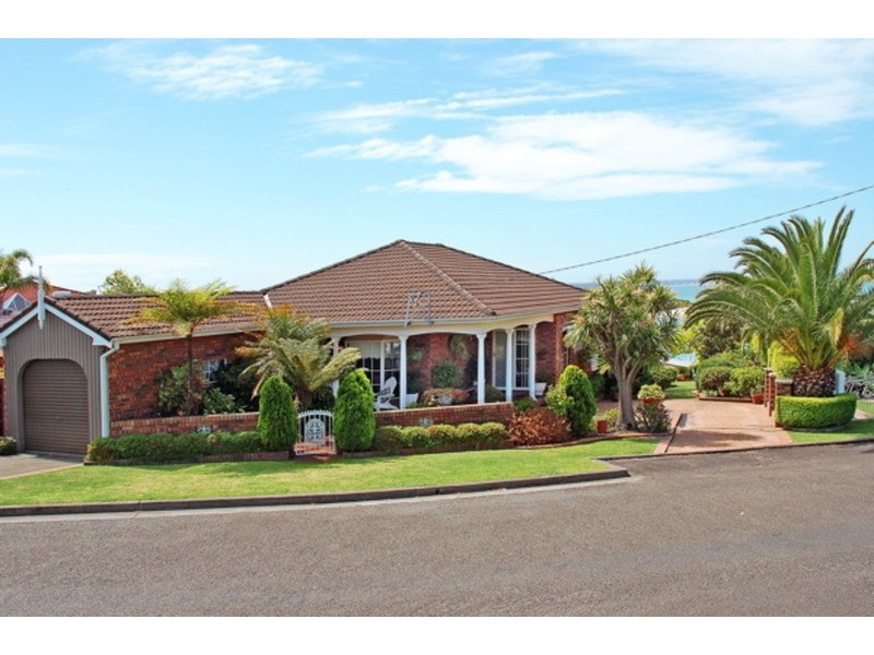 9 Field Street, Huskisson NSW 2540