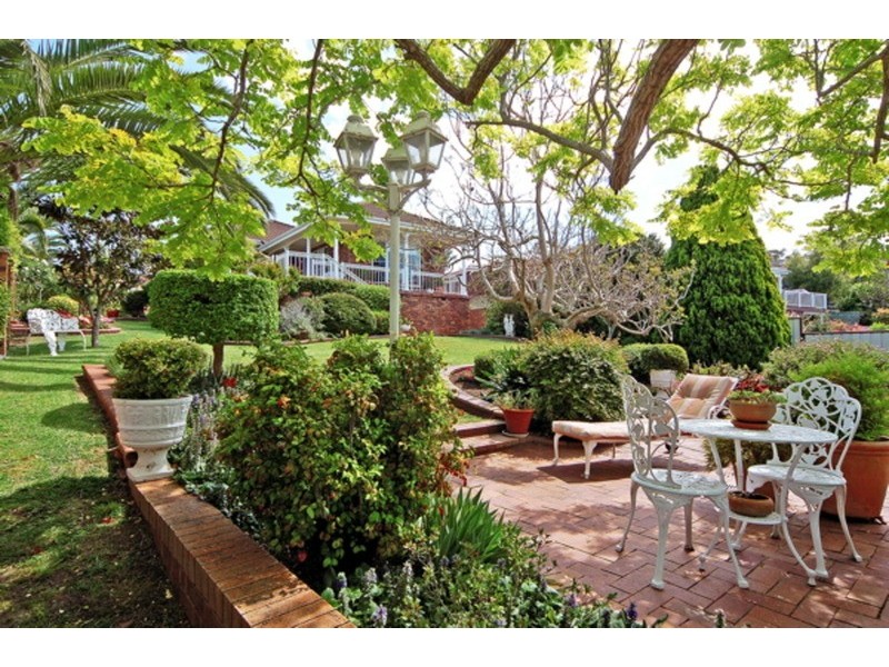 9 Field Street, Huskisson NSW 2540