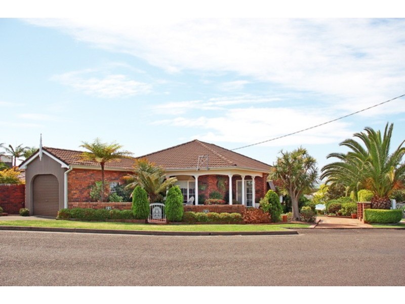 9 Field Street, Huskisson NSW 2540