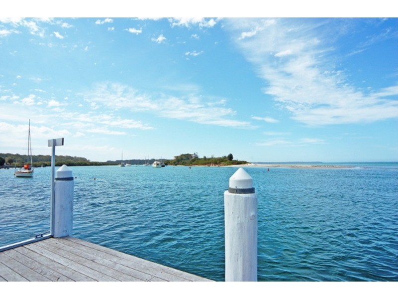 9 Field Street, Huskisson NSW 2540